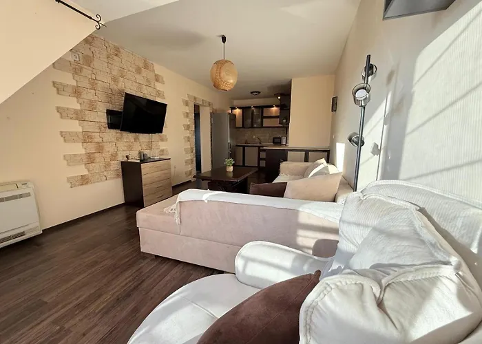 By The Sea * Μπουργκάς